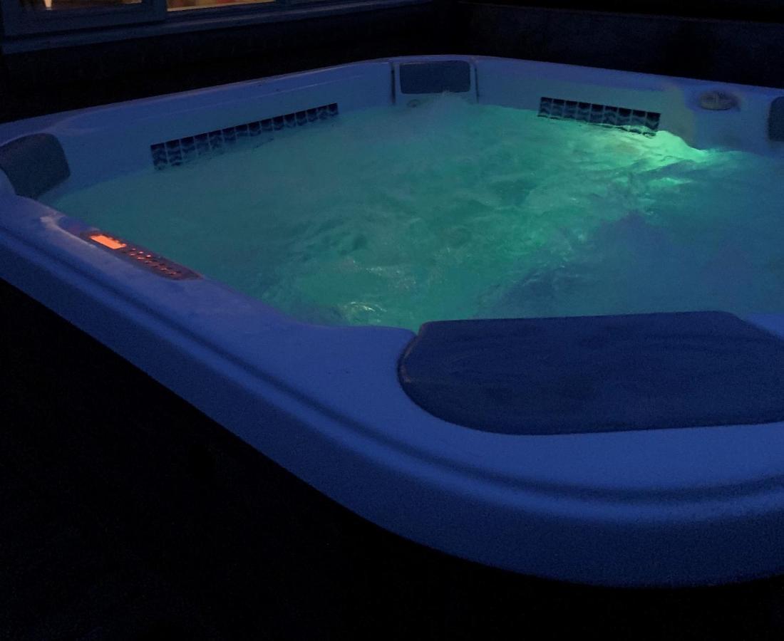 Stunning Barn Private Hot Tub Malvern & Worcester Sleeps 6 외부 사진